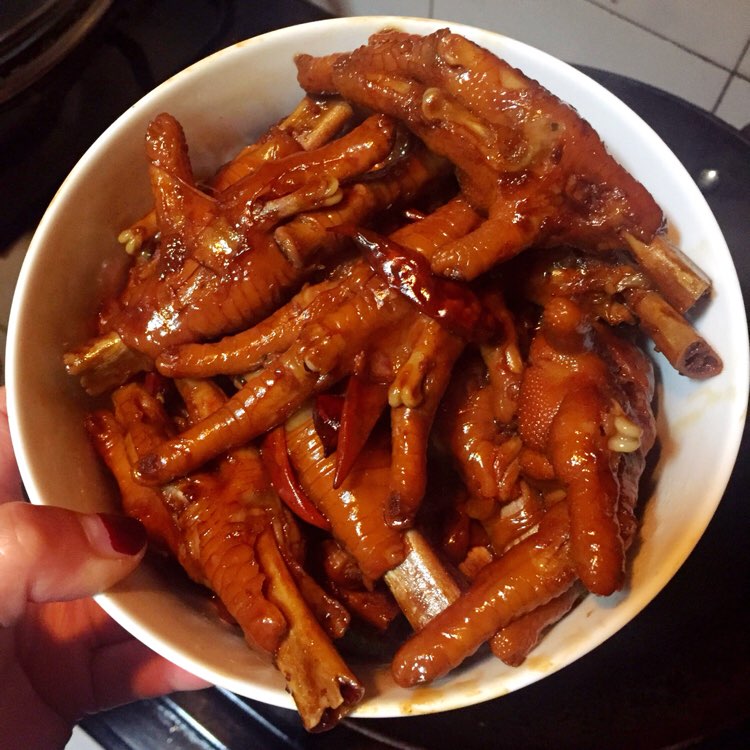 麻辣卤鸡爪