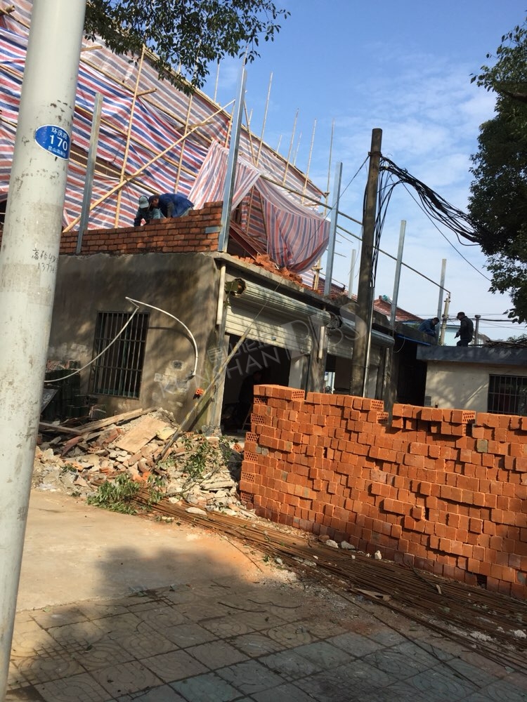 环庆路濂园小区违建