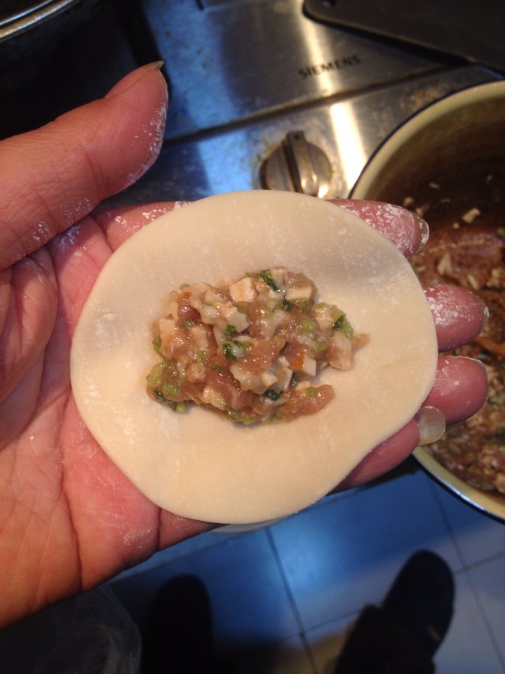 我也来晒晒做的小蛋饺.