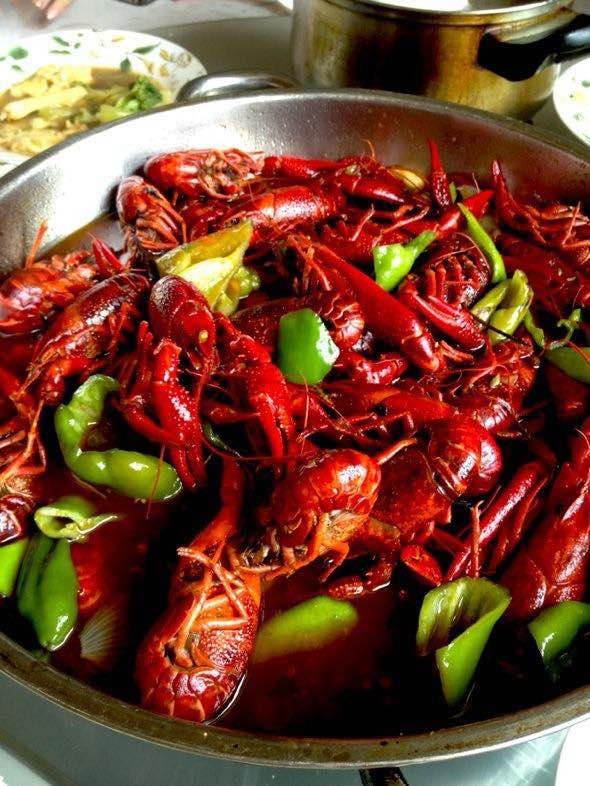 昨天晚上去了黄河路吃龙虾,真是太过瘾了