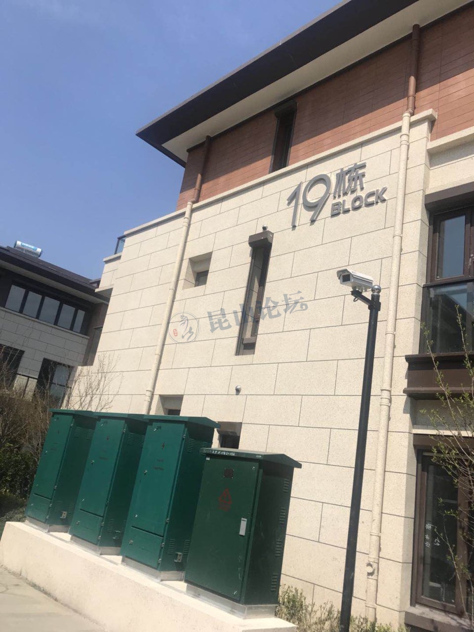 周市公园大道(万悦花园)违建配电间,未征求过业主意见