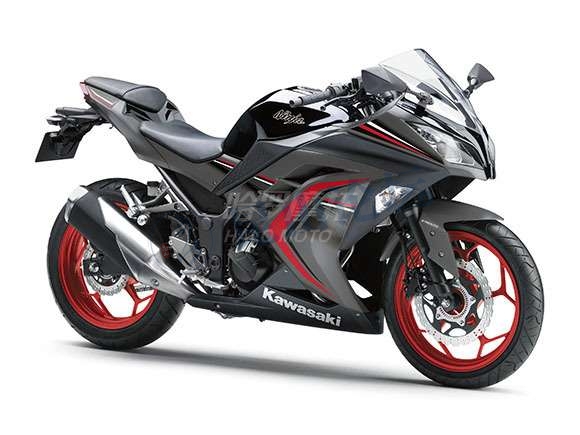 摩托车也是机动车,开摩托车走机动车道总被开汽车的教育