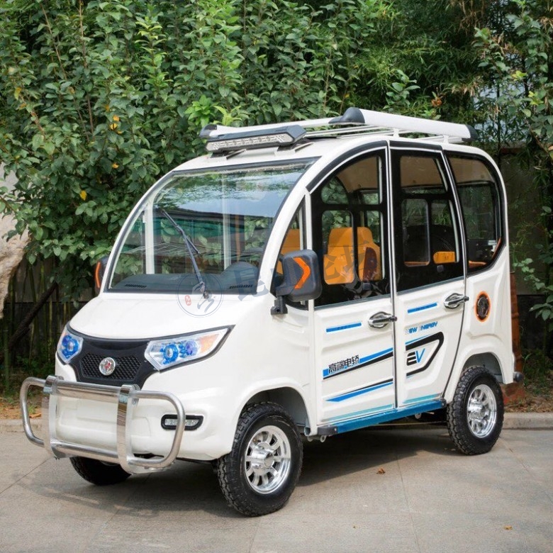 我想问现在路上的四轮老年电动代步车到底合不合法规