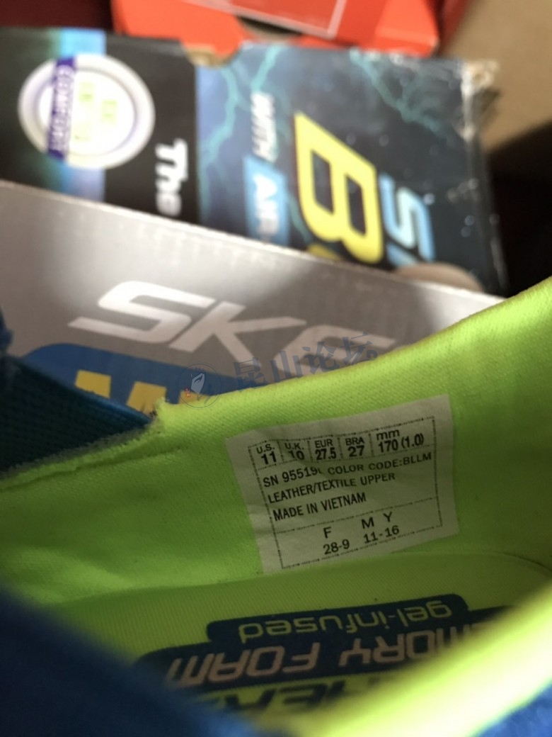 斯凯奇男童鞋一双尺码17cm全新