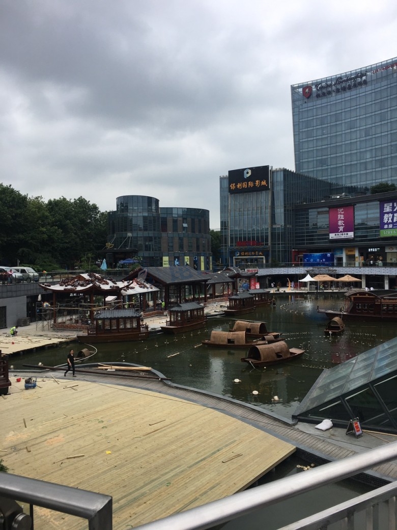 百盛夜市初据规模|聚焦昆山 - 昆山论坛